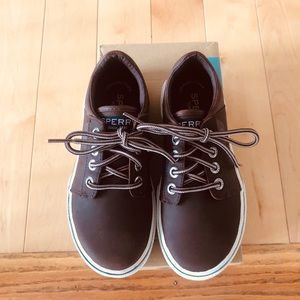 Boys sperry shoes